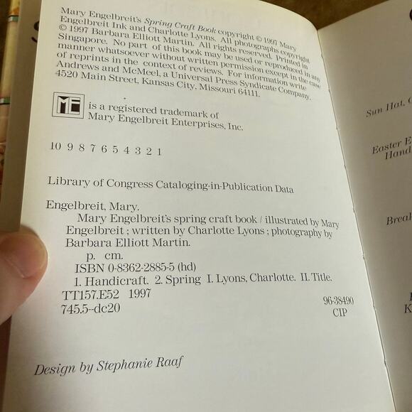 Mary Engelbreit's Winter/Spring/Summer/Autumn by Charlotte Lyons | 1996 | Set - Picture 7 of 16
